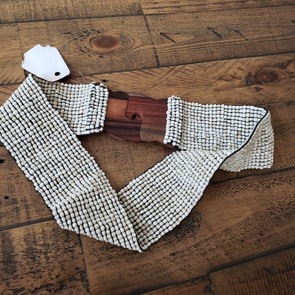 Cream Belt - Picture 4 of 4